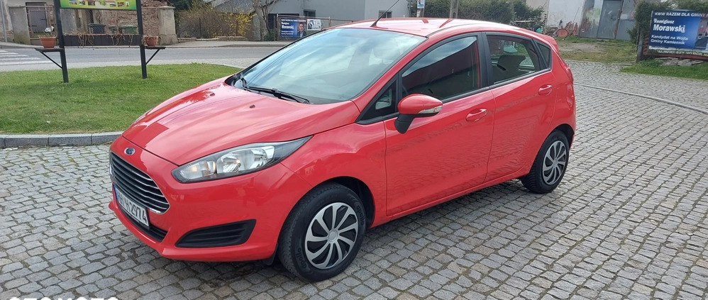 Ford Fiesta cena 22900 przebieg: 126000, rok produkcji 2013 z Karczew małe 254